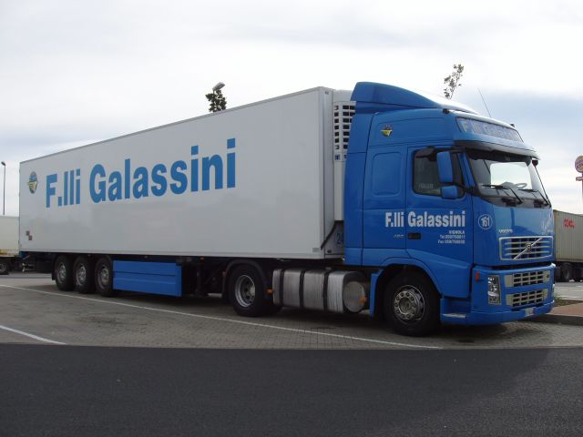 Volvo-FH12-460-Galassini-Holz-120904-1-I[1].jpg - Frank Holz